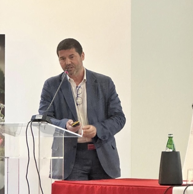 Fabio Liberti durante una presentazione